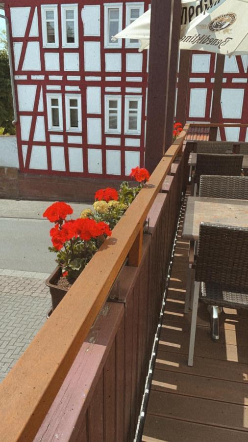Hotel Zur Sonne Kirchhain Exterior foto