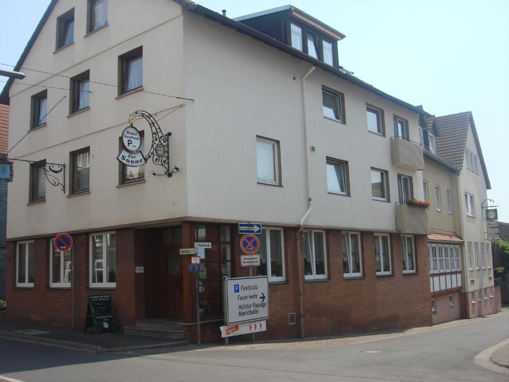 Hotel Zur Sonne Kirchhain Exterior foto