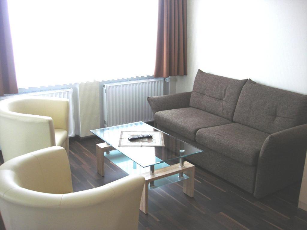 Hotel Zur Sonne Kirchhain Quarto foto