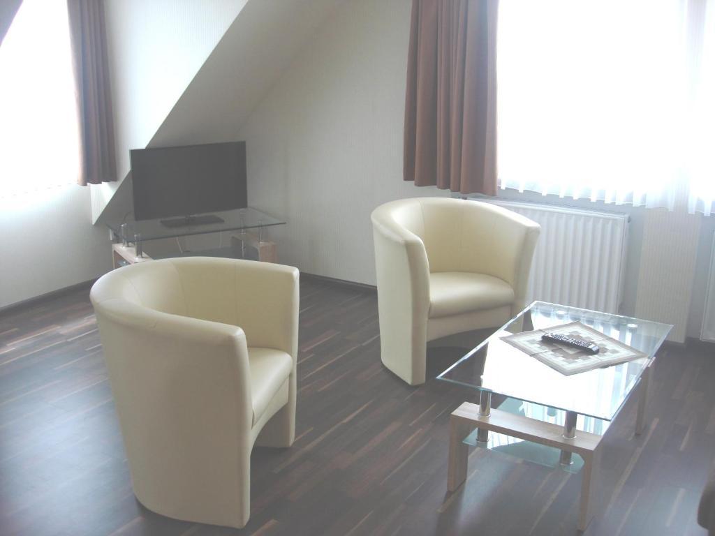 Hotel Zur Sonne Kirchhain Quarto foto